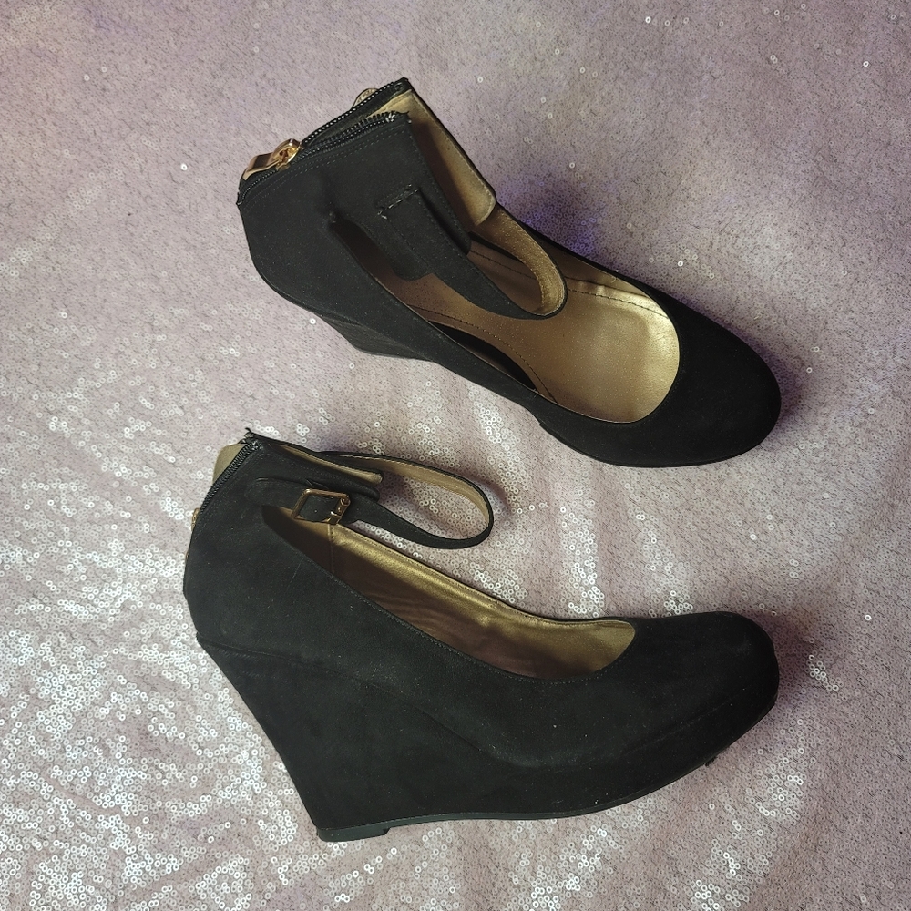 ♡ Suede Ankle Strap Platform Wedge Heels ♡